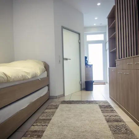 Rose Homes 4 Apartament *
