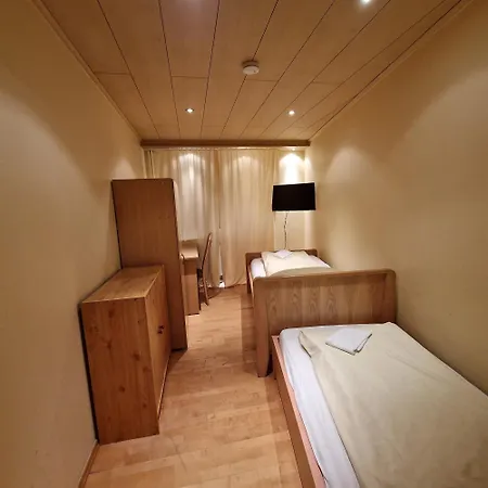 Rose Homes 4 * Wuppertal
